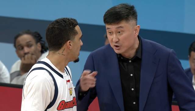 开云入口-央视不播!广东再战上海,杜锋想复仇不易,3国手缺席,恐吞惨败